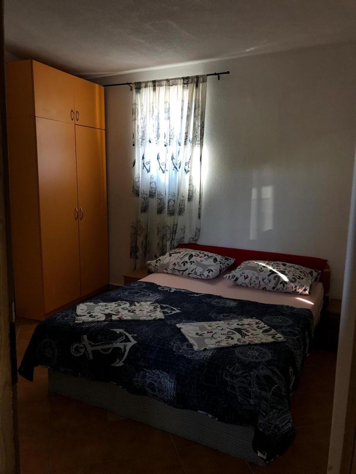 Apartmani Cesarica 카를로바크 객실 사진