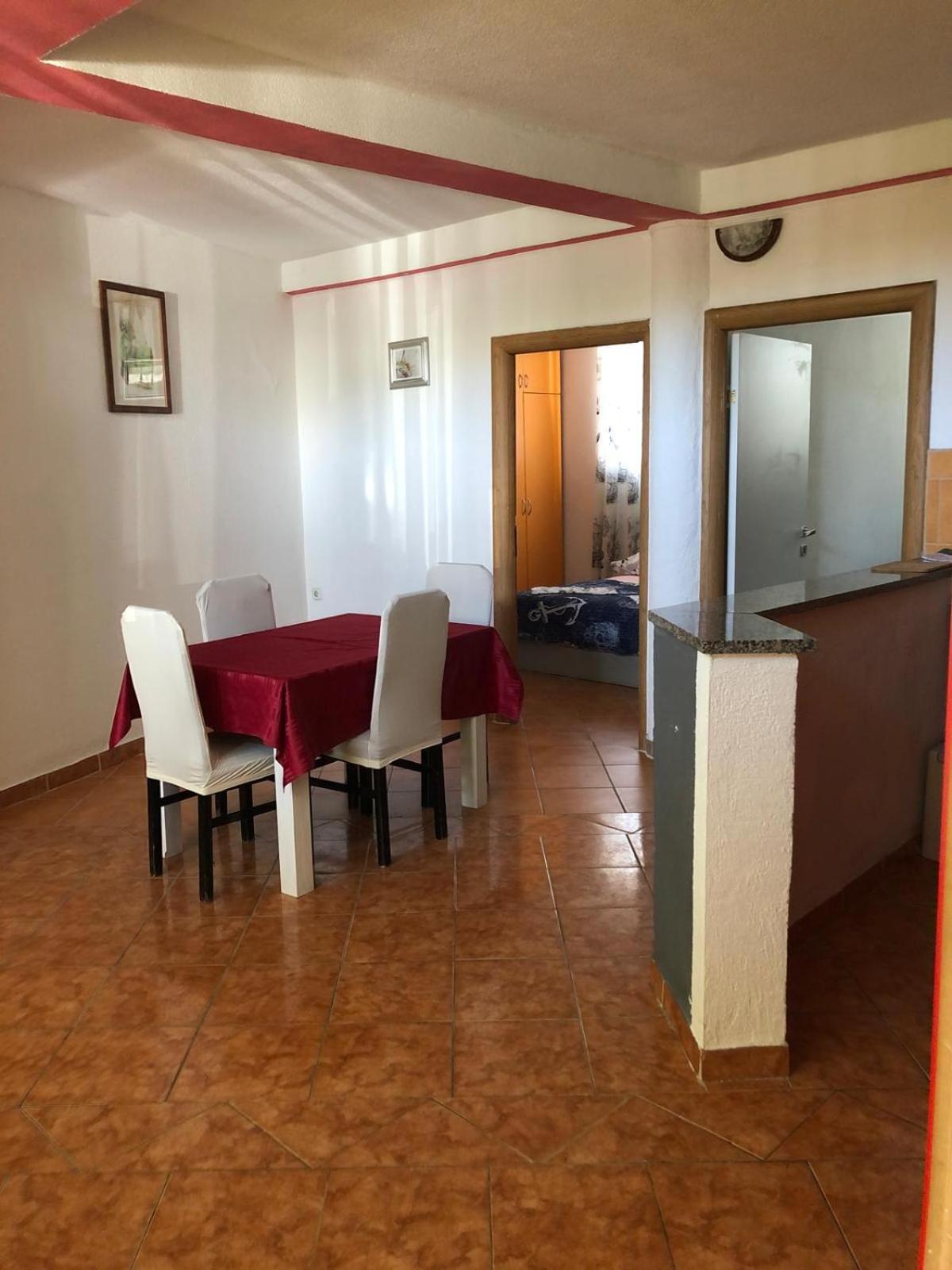 Apartmani Cesarica 카를로바크 외부 사진