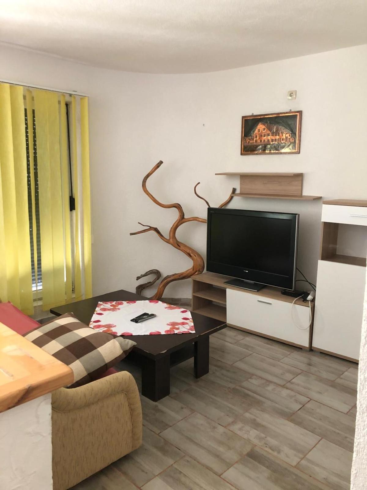 Apartmani Cesarica 카를로바크 객실 사진
